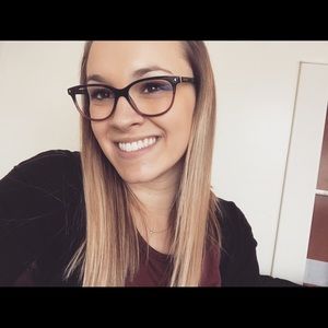 Meet your Posher, Izabel